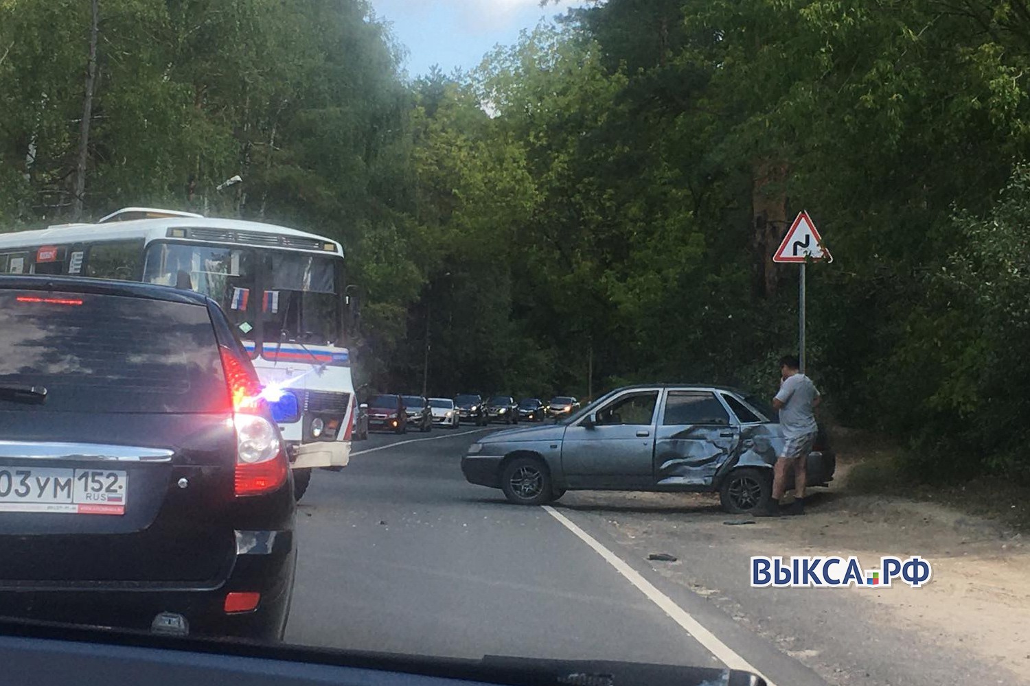 ДТП у хлебозавода спровоцировало огромную пробку (дополнено)